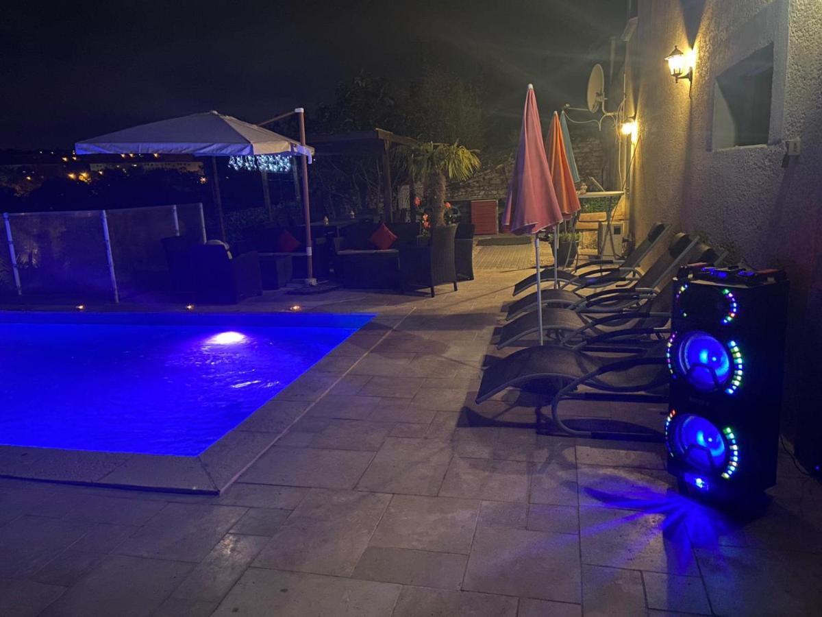 Magnifique Villa Avec Piscine Beaujolais Gleizé Zewnętrze zdjęcie